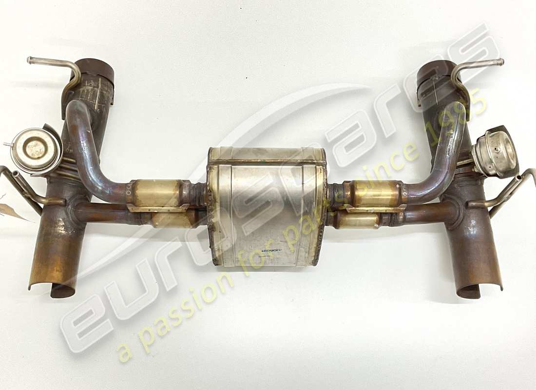 UTILISÉ Ferrari SILENCIEUX CENTRAL . NUMÉRO DE PIÈCE 844312 (1)