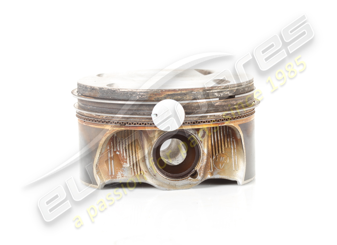 piston complet d'occasion lamborghini. référence 0p2107065e (1)