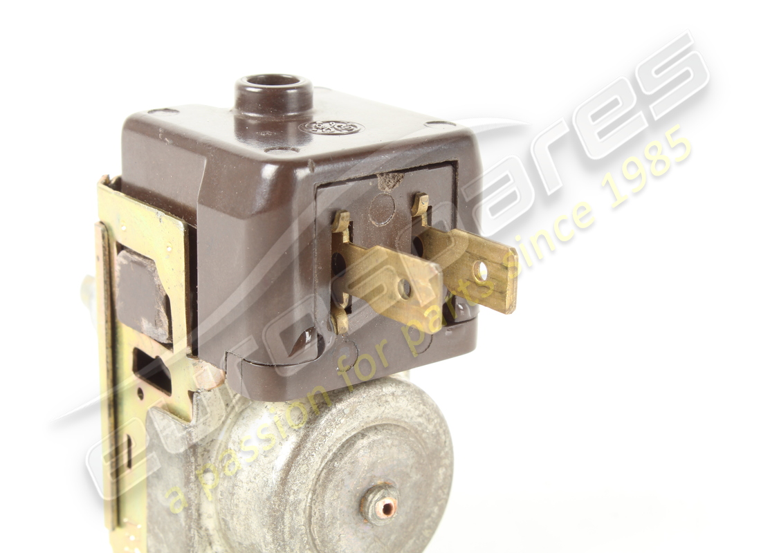 interrupteur de thermostat ferrari endommagé. numéro de pièce 61931100 (5)