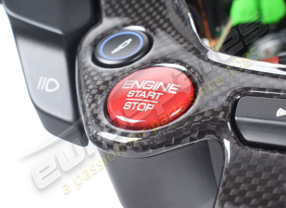 FERRARI VOLANT COMPLET UTILISÉ. NUMÉRO DE PIÈCE 337540 (7) ferrari volant complet utilisé. numéro de pièce 337540 (7)