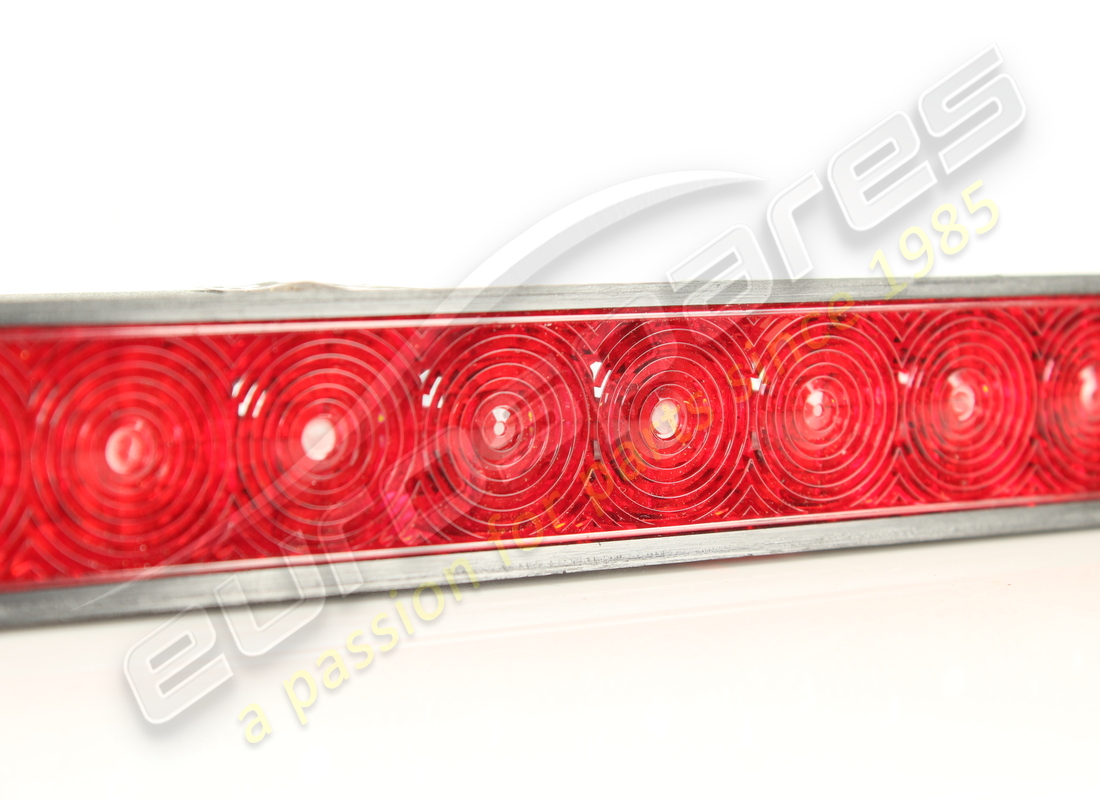 utilisé ferrari troisième feu stop. numéro de pièce 278048 (2)