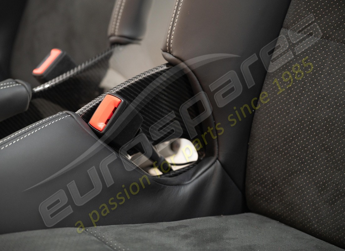 reconditionné porsche gt3 carbone des places. numéro de pièce eap1550954 (7)