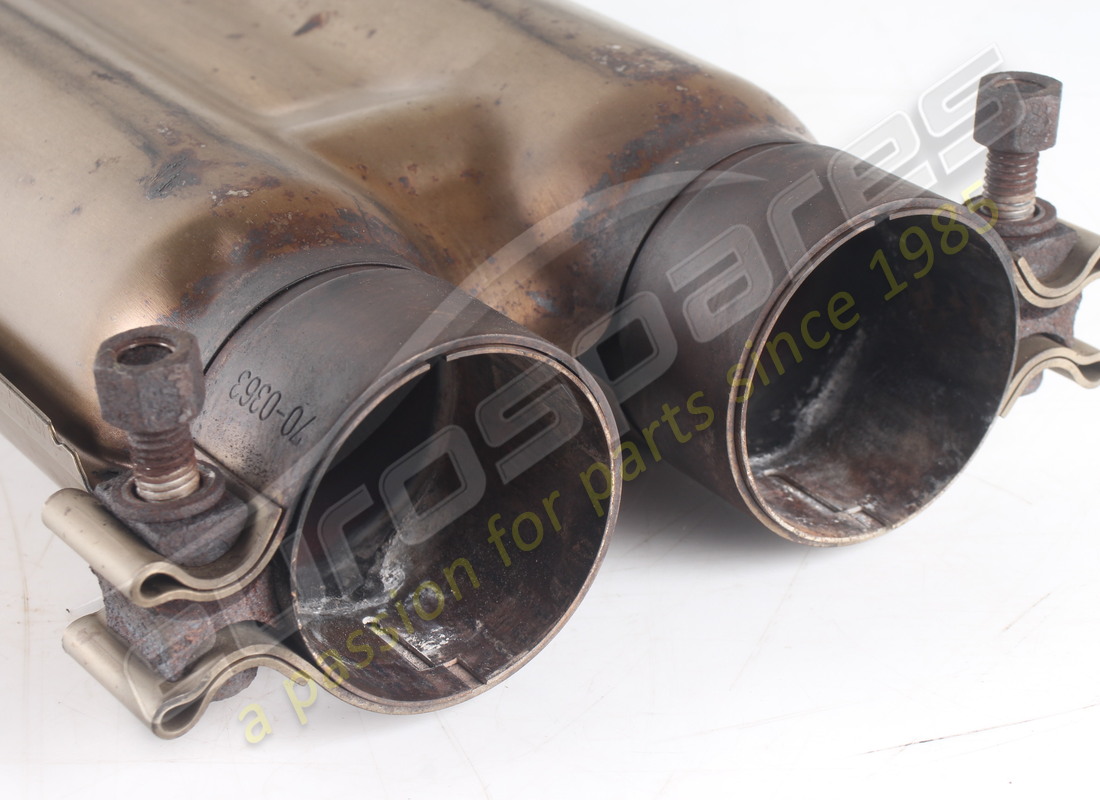 UTILISÉ FERRARI EXTENSION CENTRALE. NUMÉRO DE PIÈCE 325600 (2) utilisé ferrari extension centrale. numéro de pièce 325600 (2)