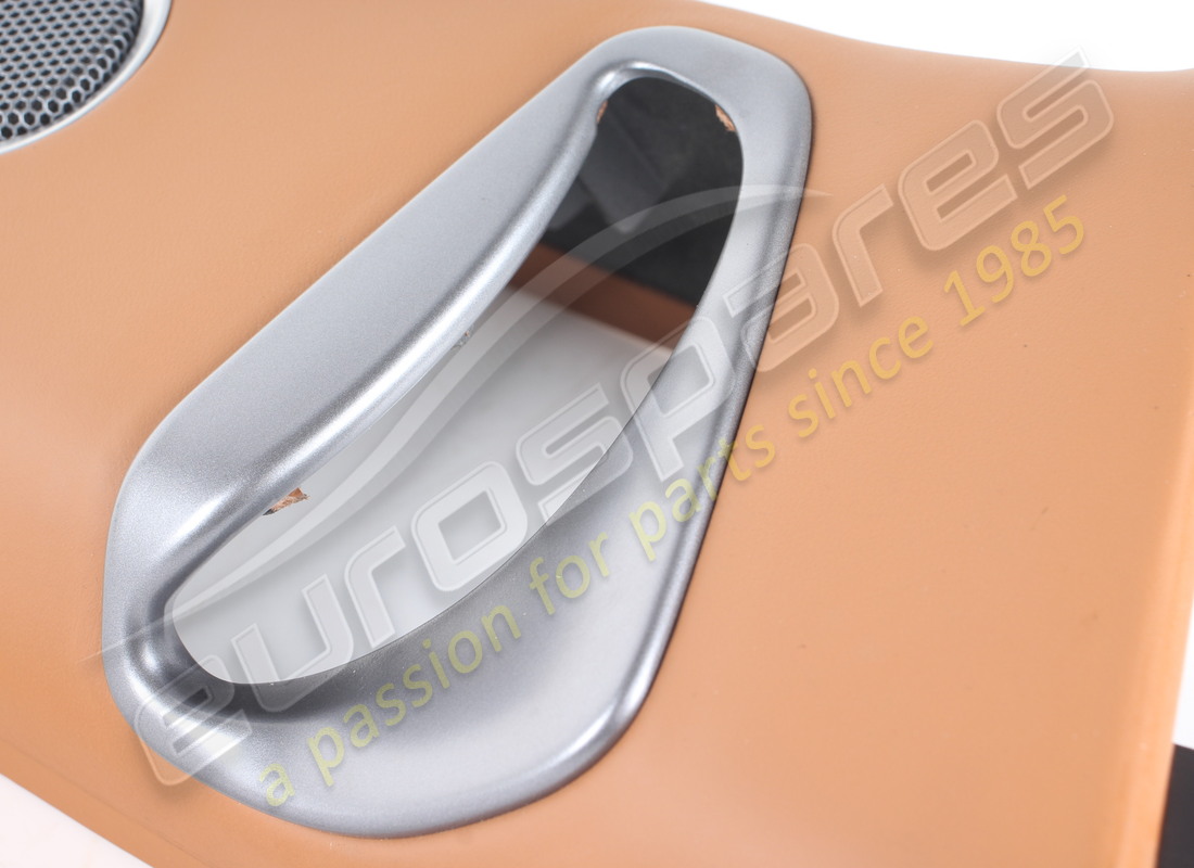 GARNITURE DE PILIER CENTRAL DROIT FERRARI UTILISÉ. NUMÉRO DE PIÈCE 88854400 (3) garniture de pilier central droit ferrari utilisé. numéro de pièce 88854400 (3)