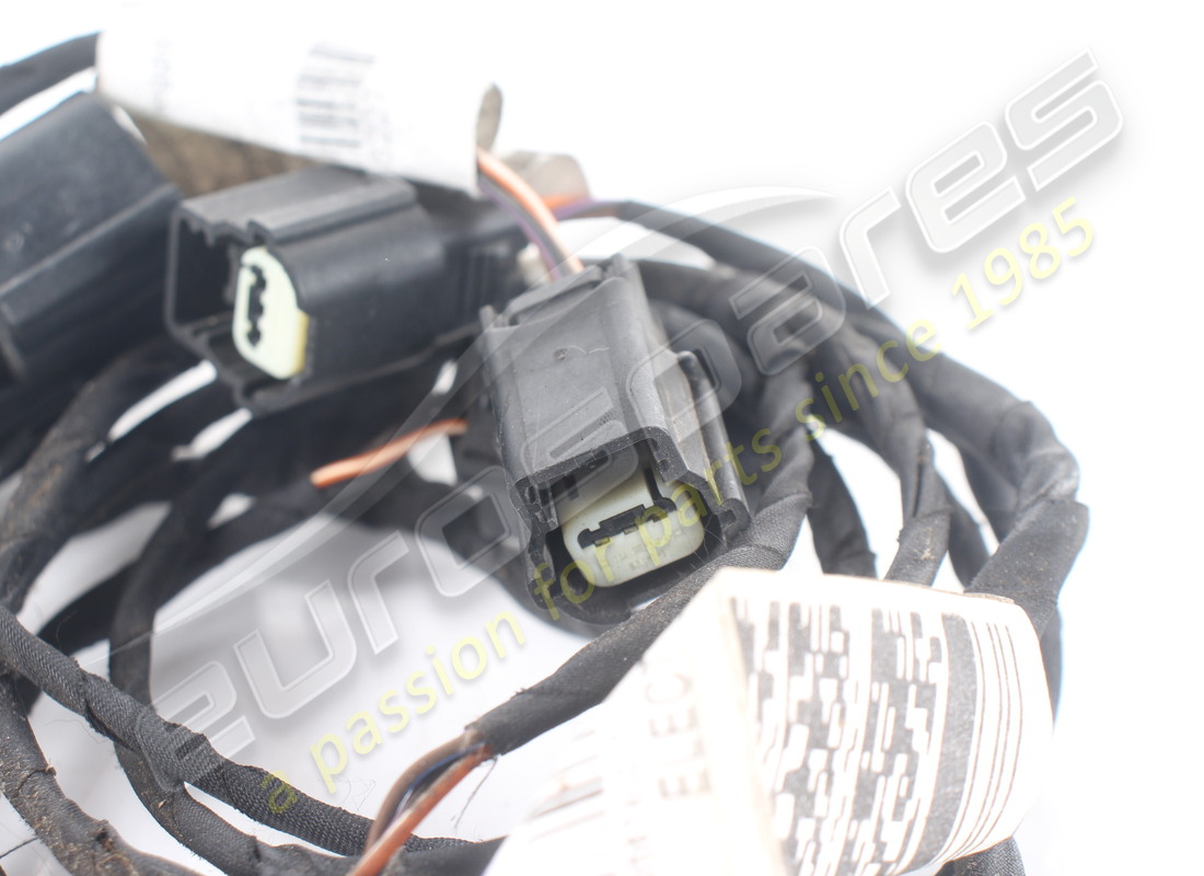 faisceau de câblage de pare-chocs arrière d'occasion maserati. numéro de pièce 670035874 (3)