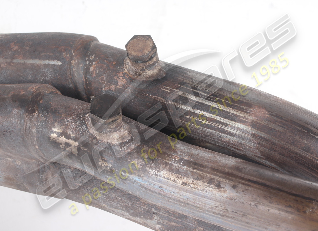 COLLECTEUR D'ÉCHAPPEMENT AVANT FERRARI UTILISÉ. NUMÉRO DE PIÈCE 118155 (5) collecteur d'échappement avant ferrari utilisé. numéro de pièce 118155 (5)