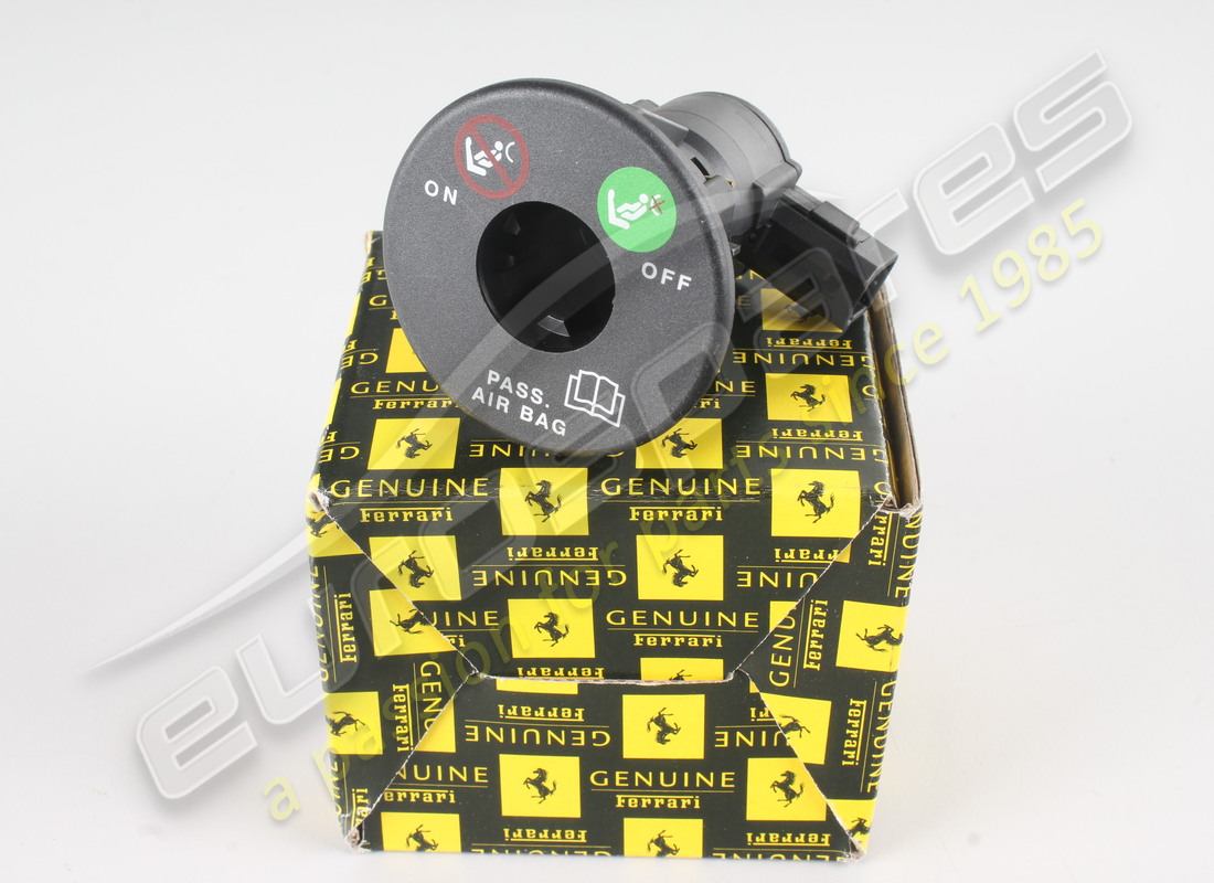 nouveau ferrari interrupteur pour passagers exclusifs. numéro de pièce 46480451 (1)