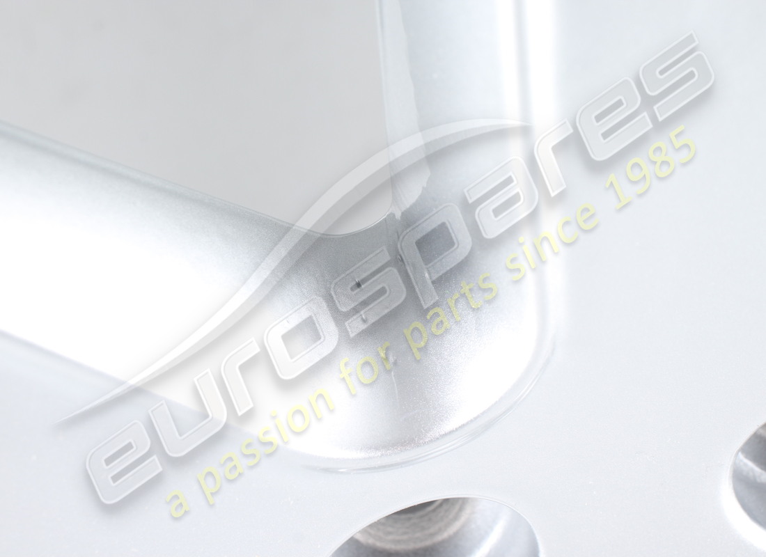 jante de roue arrière reconditionnée maserati 20 - sept rayons - argentée. référence 82381006 (4)