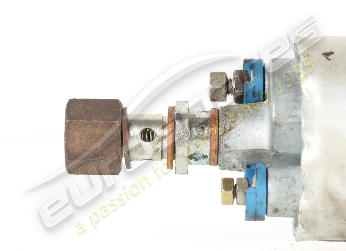 pompe à carburant utilisée ferrari. numéro de pièce 121727 (3)