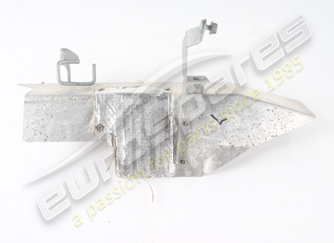 BOUCLIER THERMIQUE DE BOÎTE DE VITESSES GAUCHE D'OCCASION FERRARI. NUMÉRO DE PIÈCE 319197 (3) bouclier thermique de boîte de vitesses gauche d'occasion ferrari. numéro de pièce 319197 (3)