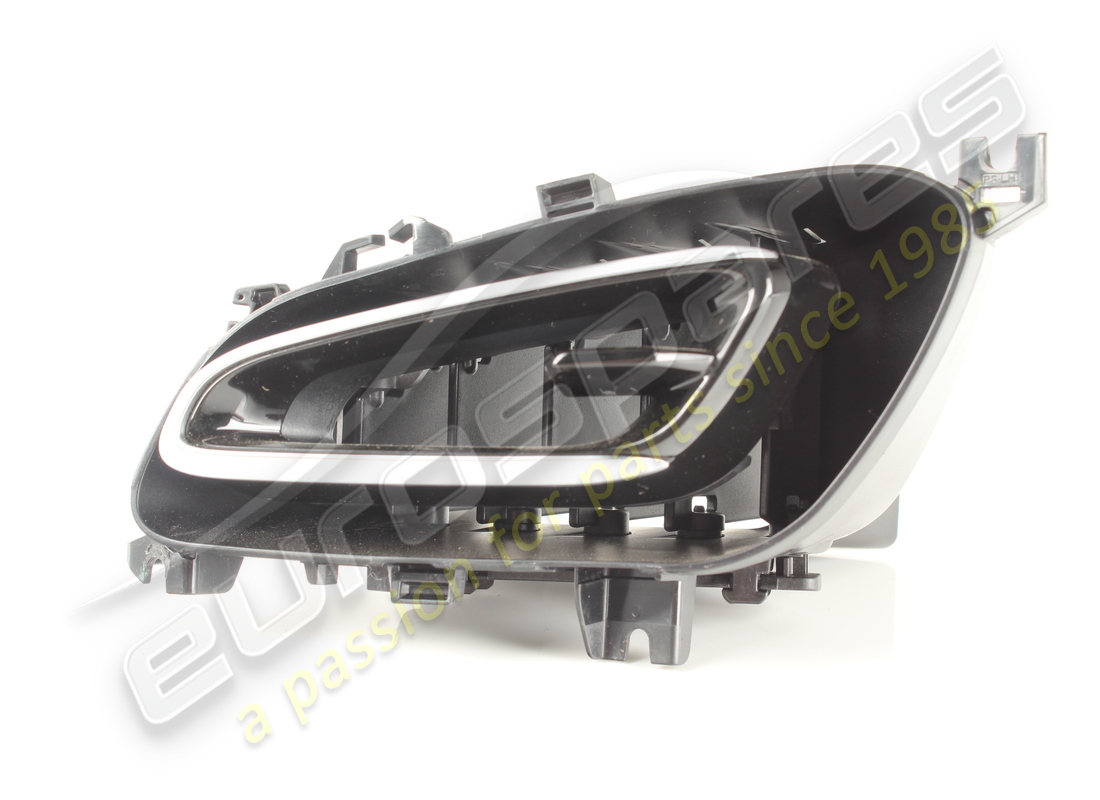 UTILISÉ Ferrari BOCCHETTA ARIA PASSEGGERO SX . NUMÉRO DE PIÈCE 849816 (1)