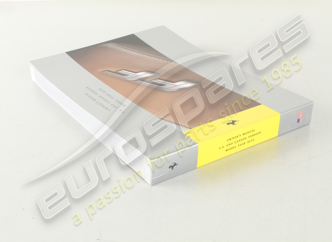 nouveau manuel d'utilisation et d'entretien ferrari. numéro de pièce 84836000 (4)