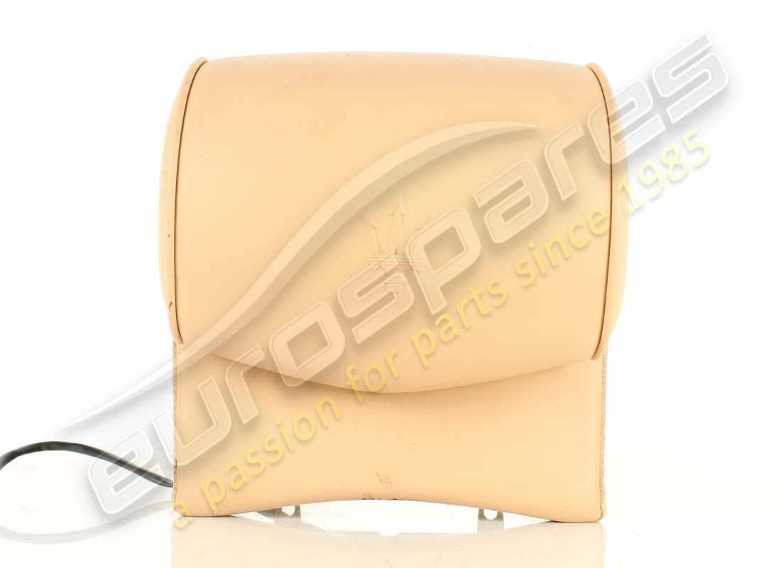 affiche appoggiatesta d'occasion maserati. central. numéro de pièce 981420101 (2)