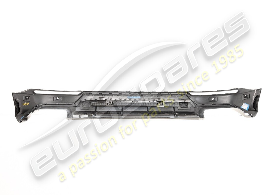 UTILISÉ EUROSPARES LAMBORGHINI URUS PARE-CHOC INFÉRIEUR ARRIÈRE ET DIFFUSEUR (CAPTEUR DE STATIONNEMENT). NUMÉRO DE PIÈCE EAP1478428 (2) utilisé eurospares lamborghini urus pare-choc inférieur arrière et diffuseur (capteur de stationnement). numéro de pièce eap1478428 (2)
