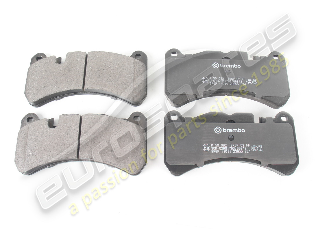 nouveau kit eurospares avant les plaquettes de frein. numéro de pièce 673010328 (1)