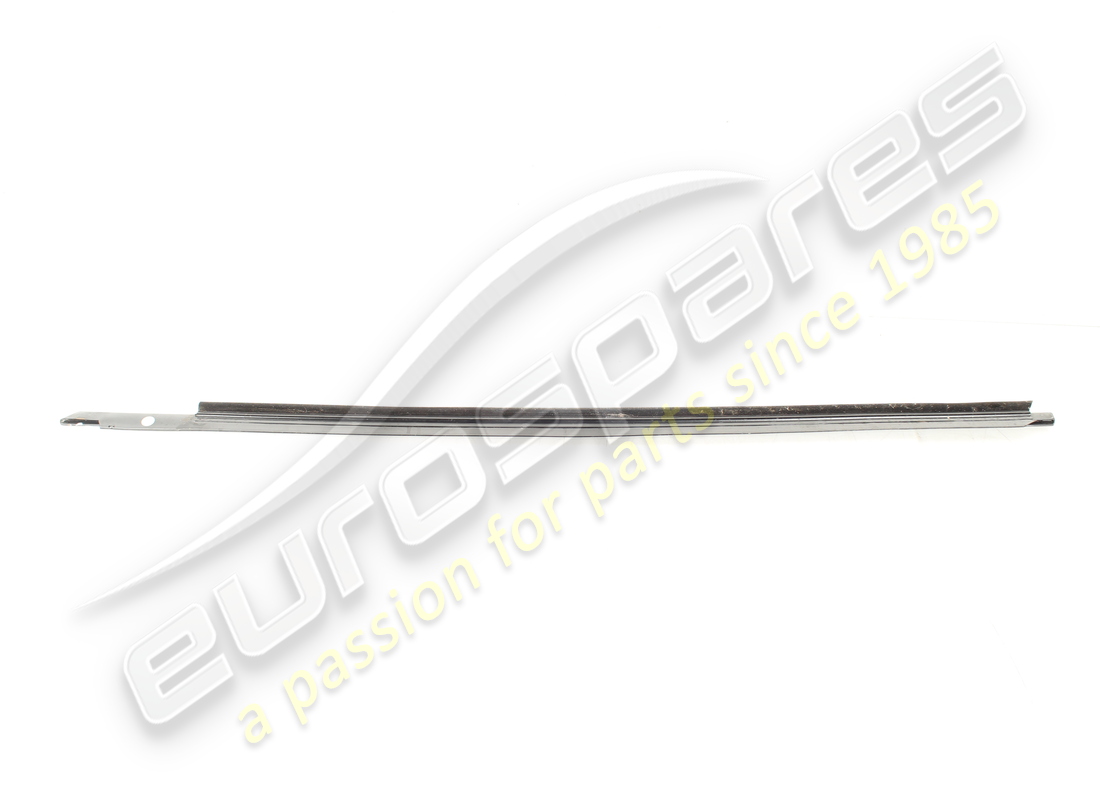 joint d'étanchéité côté droit usagé ferrari. numéro de pièce 60635300 (2)