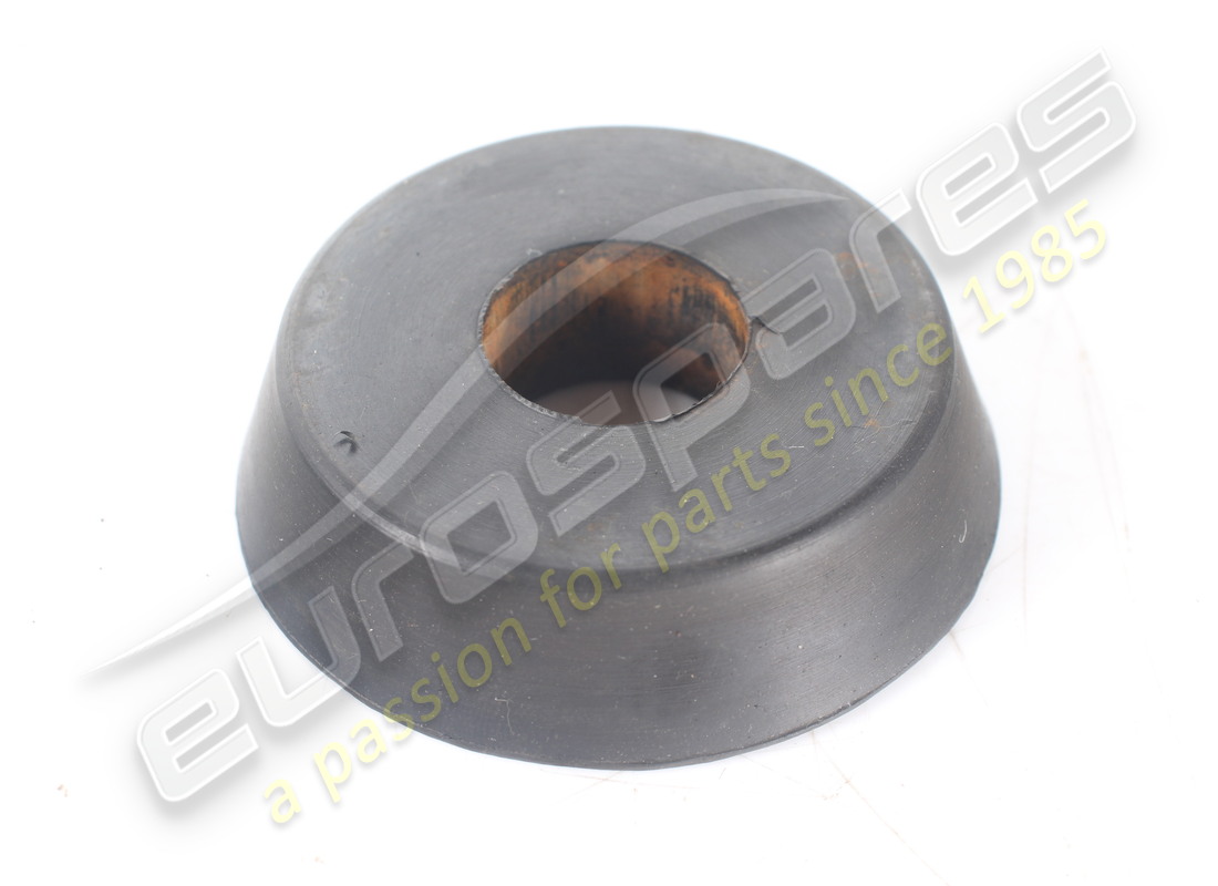 USED MASERATI FITTING ON SHOCK ABSORBER BU . PART NUMBER 326656359 (1)