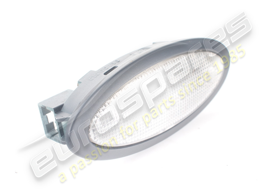 Feu arrière intérieur d'occasion Maserati. Numéro de pièce 383100125 (1)