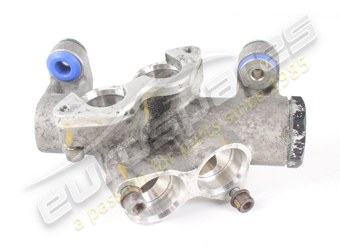 THERMOSTAT D'HUILE COMPLET Ferrari UTILISÉ. NUMÉRO DE PIÈCE 304797 (1)