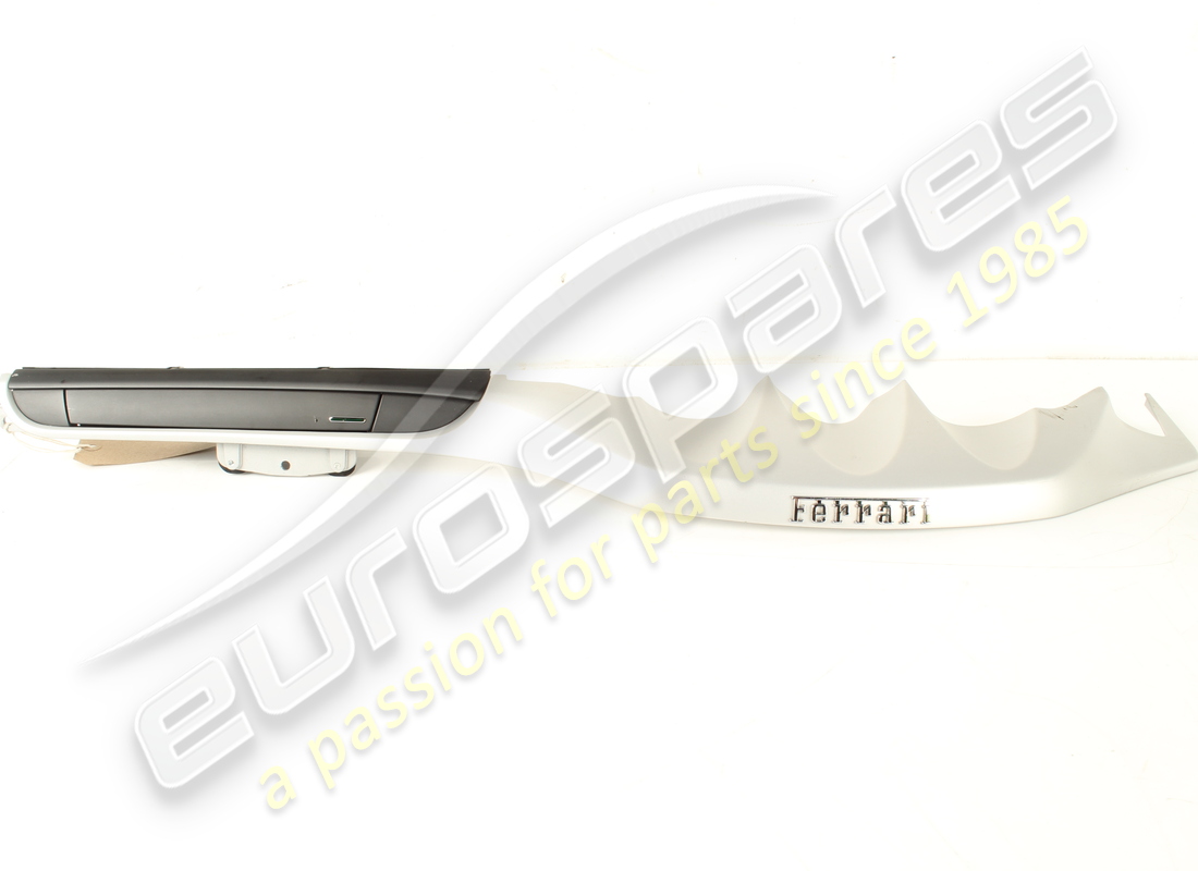 INSERT CENTRAL D'OCCASION Ferrari. NUMÉRO DE PIÈCE 83930000 (1)