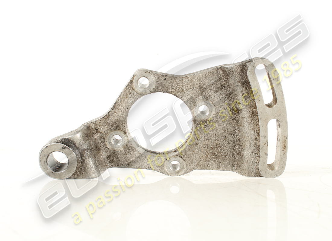 utilisé le soutien ferrari. numéro de pièce 125093 (3)