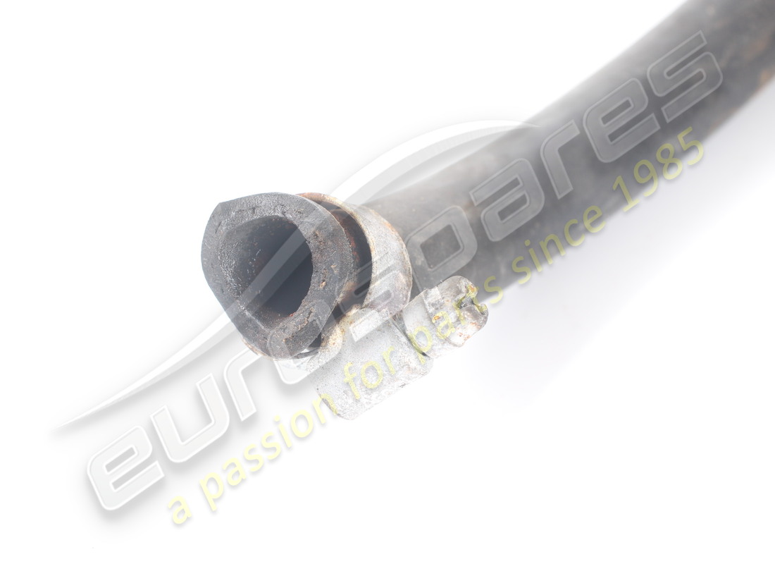 maserati tuyau en caoutchouc utilisé de nourice. numéro de pièce 374000318 (2)