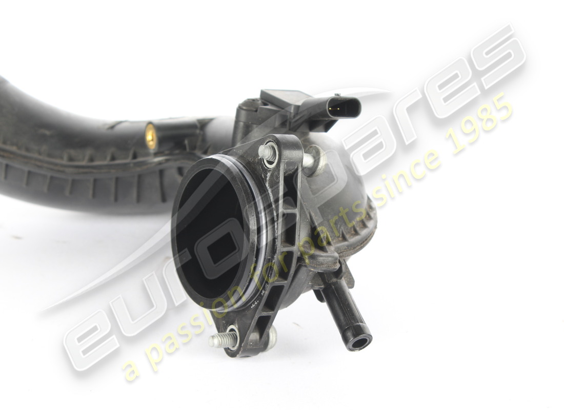 tuyau d'air de suralimentation d'occasion lamborghini. numéro de pièce 0p2145681j (2)