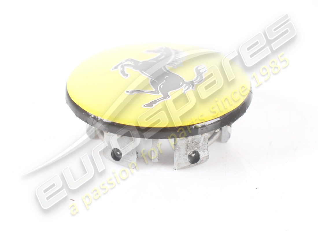ENJOLIVEUR DE ROUE FERRARI UTILISÉ. NUMÉRO DE PIÈCE 340066 (2) enjoliveur de roue ferrari utilisé. numéro de pièce 340066 (2)