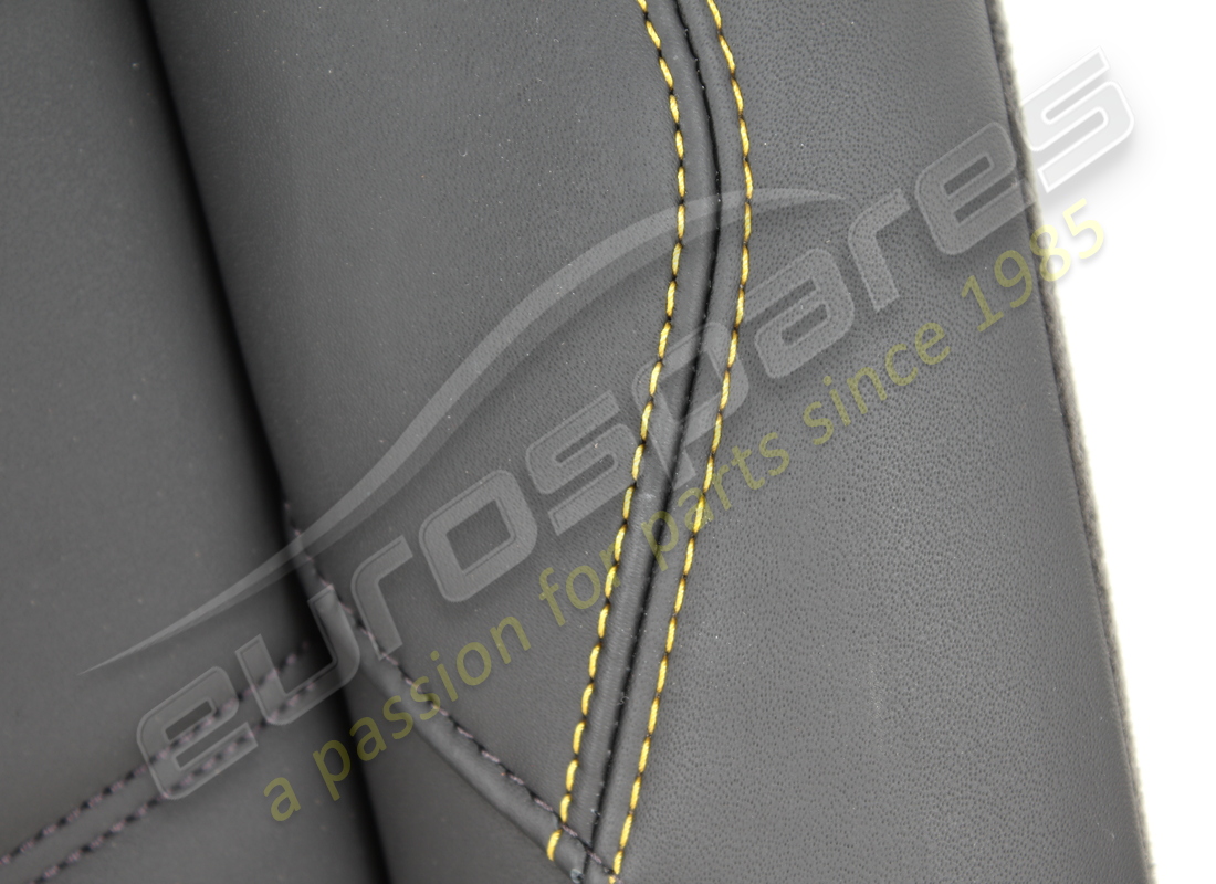 dossier de siège arrière gauche d'occasion maserati. numéro de pièce 670206806 (3)
