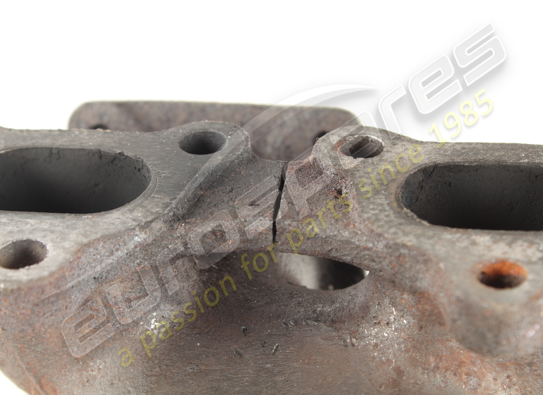 COLLECTEUR D'ÉCHAPPEMENT DROIT MASERATI UTILISÉ. NUMÉRO DE PIÈCE 479362102 (3) collecteur d'échappement droit maserati utilisé. numéro de pièce 479362102 (3)