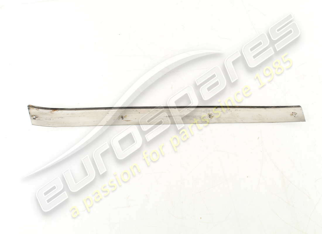 moulure de montant avant gauche d'occasion ferrari. numéro de pièce 2574422108 (2)