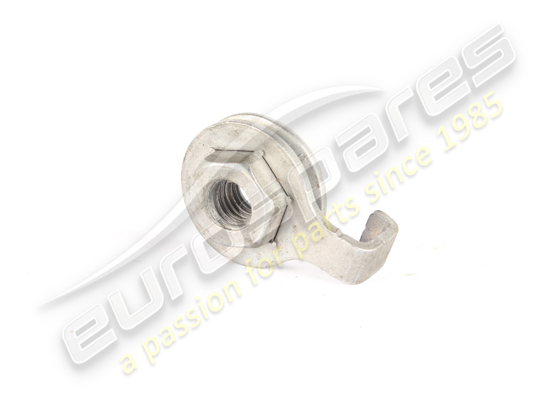 UTILISÉ Maserati ÉCROU . NUMÉRO DE PIÈCE 675001832 (1)