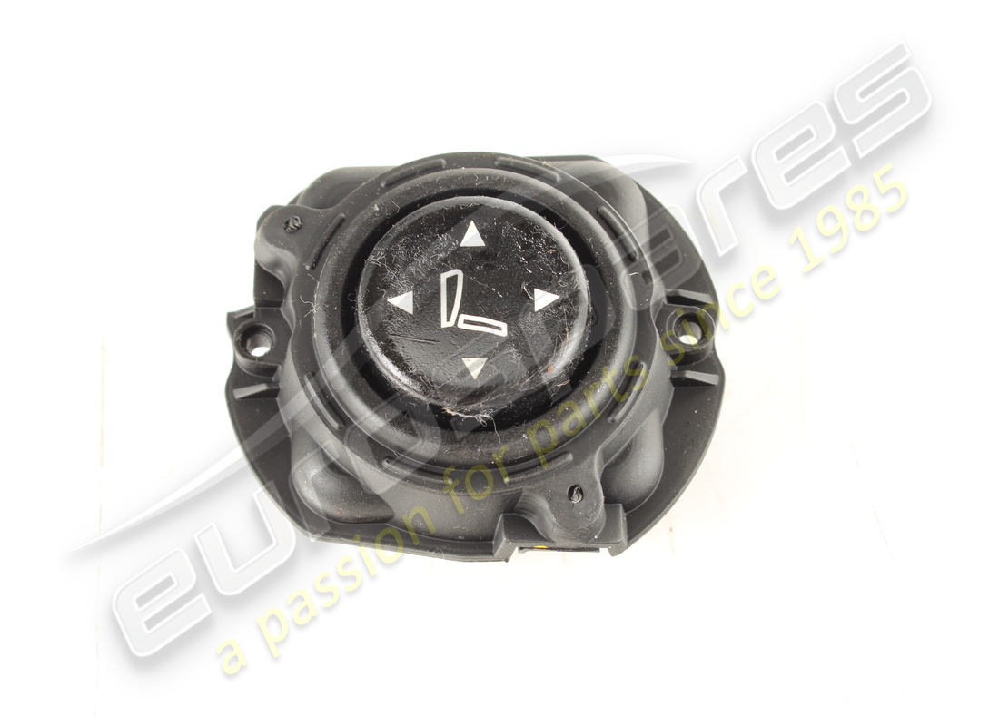 Bouton de commande de siège arrière droit d'occasion Maserati. Numéro de pièce 203491 (1)