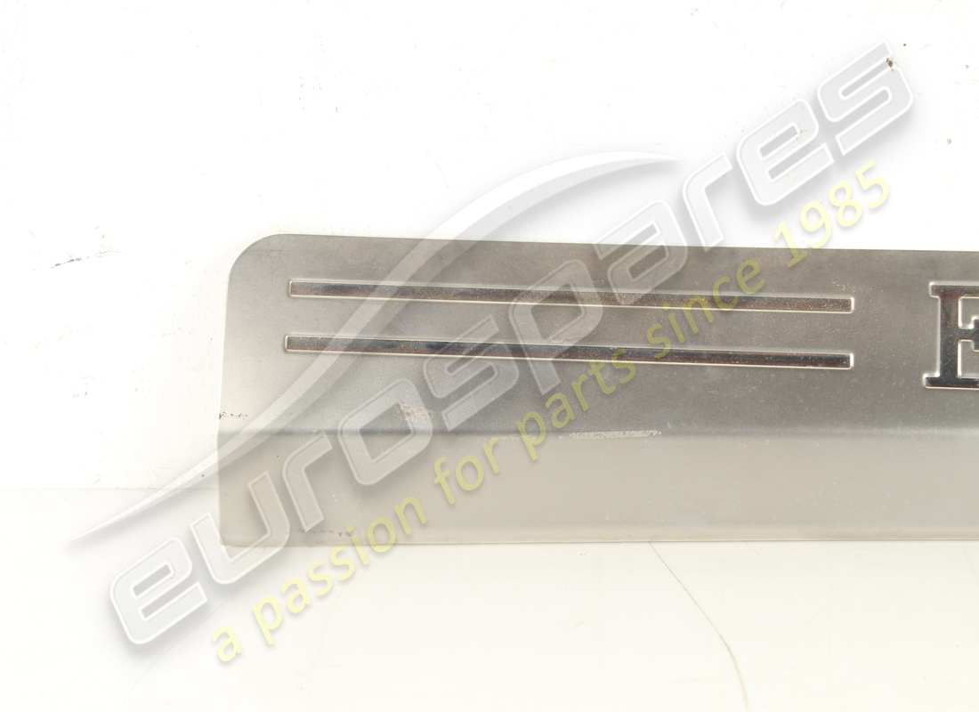 UTILISÉ FERRARI PLAQUE DE PIED LH. NUMÉRO DE PIÈCE 81362300 (3) utilisé ferrari plaque de pied lh. numéro de pièce 81362300 (3)