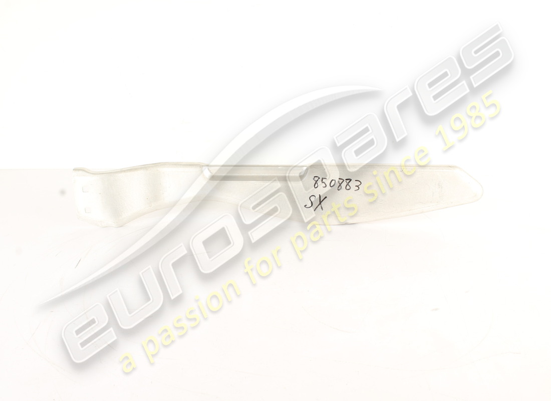 nouveau bouclier de jambage de porte gauche ferrari. numéro de pièce 85088300 (1)