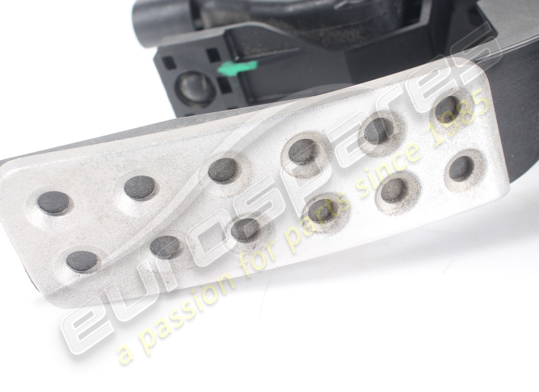 UTILISÉ FERRARI PÉDALE D'ACCÉLÉRATEUR COMPLÈTE. NUMÉRO DE PIÈCE 243117 (5) utilisé ferrari pédale d'accélérateur complète. numéro de pièce 243117 (5)