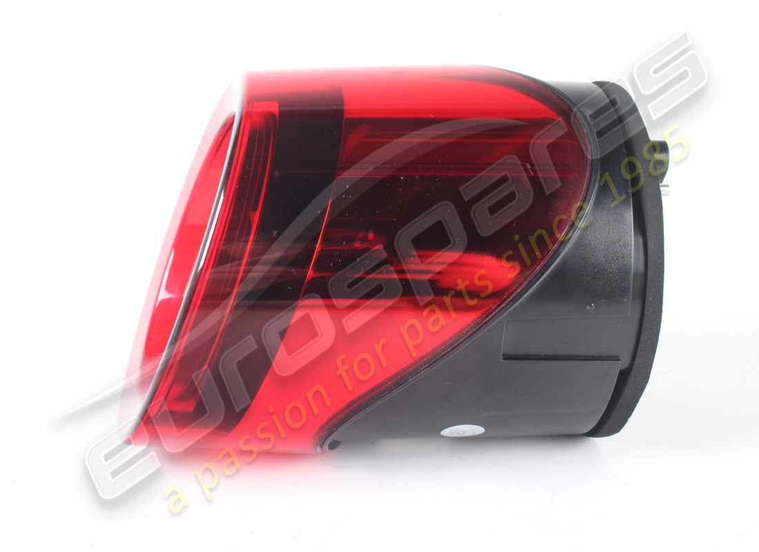 FEU ARRIÈRE INTÉRIEUR DROIT D'OCCASION FERRARI. NUMÉRO DE PIÈCE 322257 (3) feu arrière intérieur droit d'occasion ferrari. numéro de pièce 322257 (3)