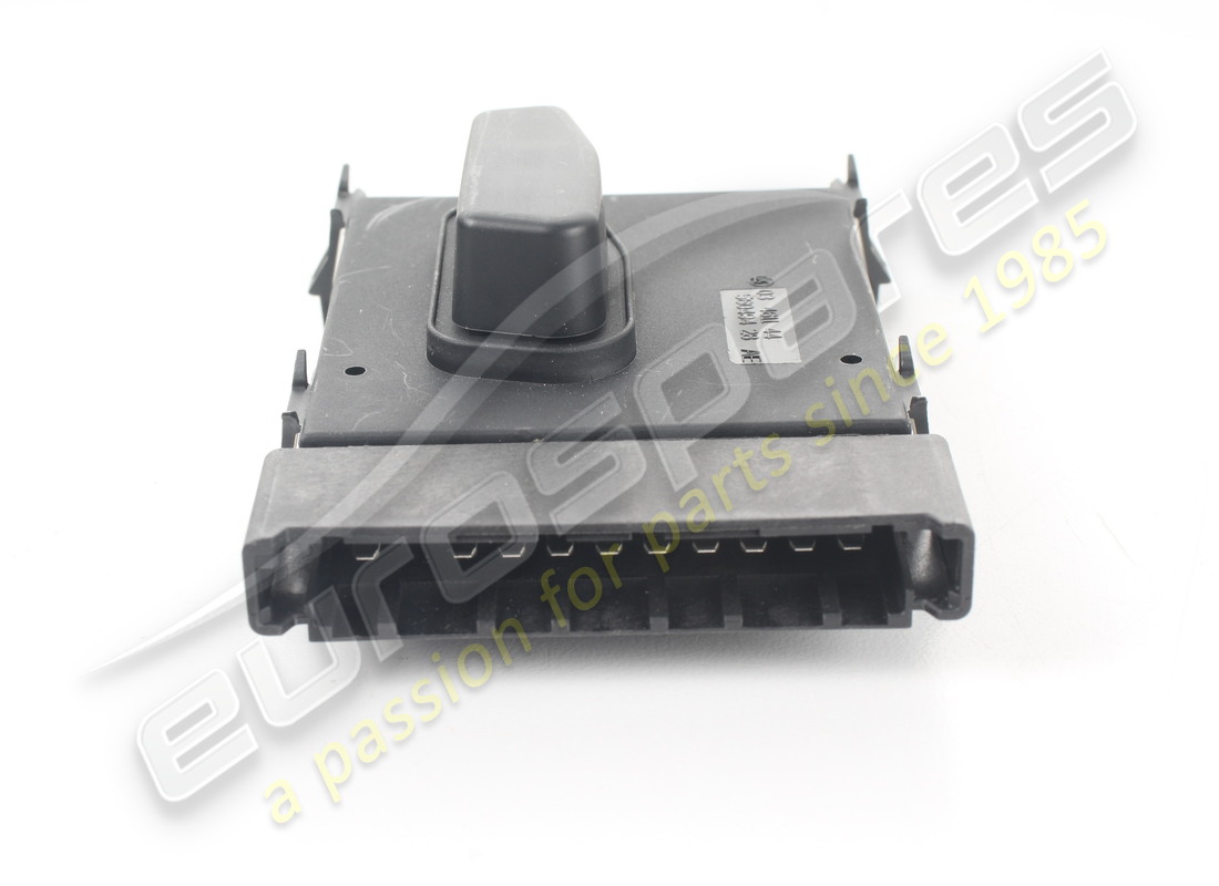 NOUVEAU MASERATI INTERRUPTEUR DE SIÈGE DROIT 6W. NUMÉRO DE PIÈCE 670008201 (3) nouveau maserati interrupteur de siège droit 6w. numéro de pièce 670008201 (3)