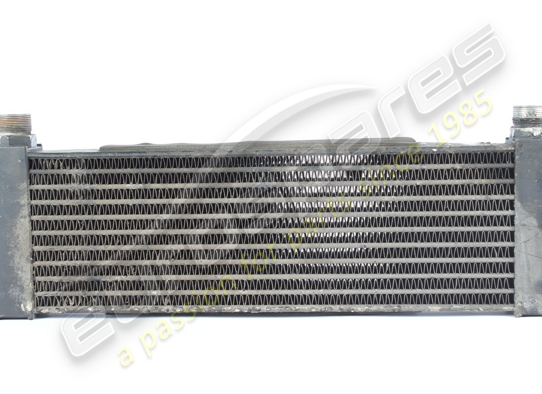 refroidisseur d'huile lamborghini utilisé. numéro de pièce 07l117015b (2)