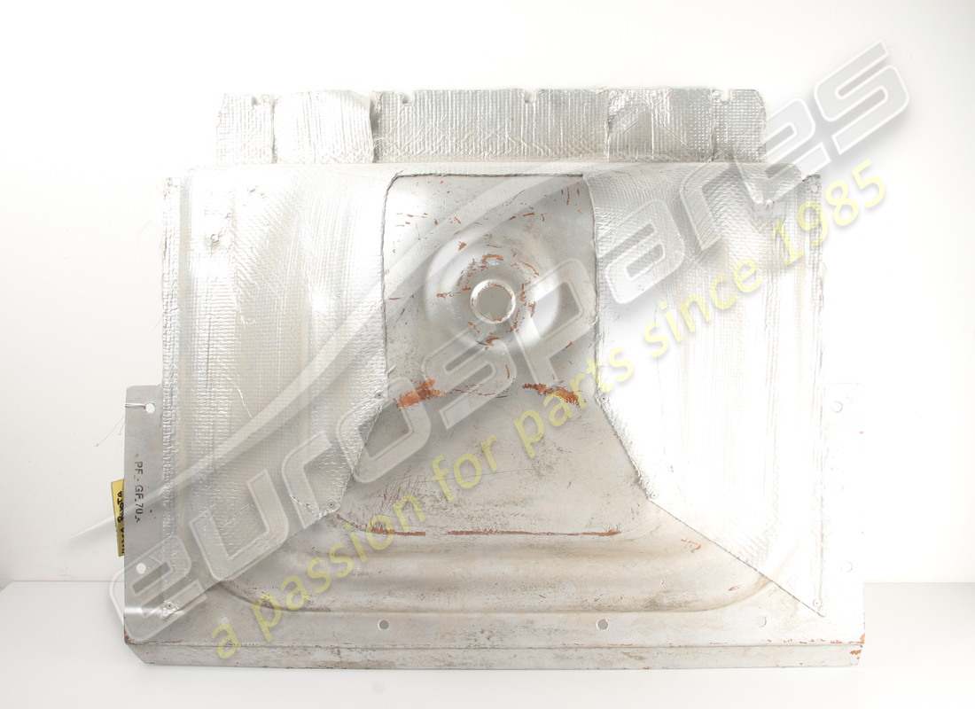 nouveau ferrari bouclier thermique complet pour roue de secours. numéro de pièce 69715700 (2)