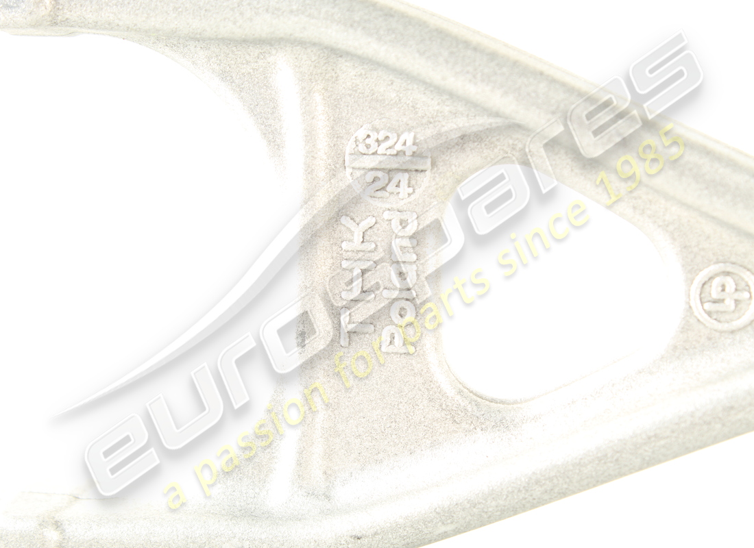 NOUVEAU BRAS DE SUSPENSION PORSCHE. RÉFÉRENCE 992407325J (4) nouveau bras de suspension porsche. référence 992407325j (4)