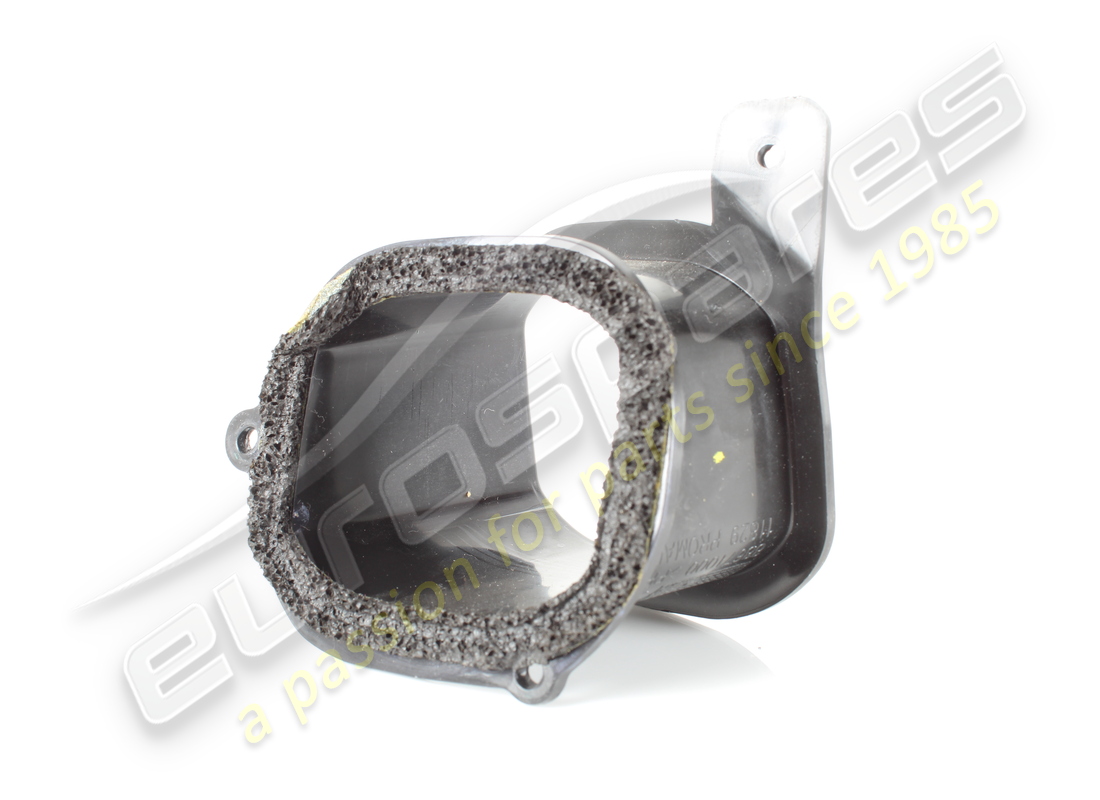 CONNECTEUR DE VENTILATION LATÉRAL GAUCHE D'OCCASION Ferrari. NUMÉRO DE PIÈCE 88671000 (1)
