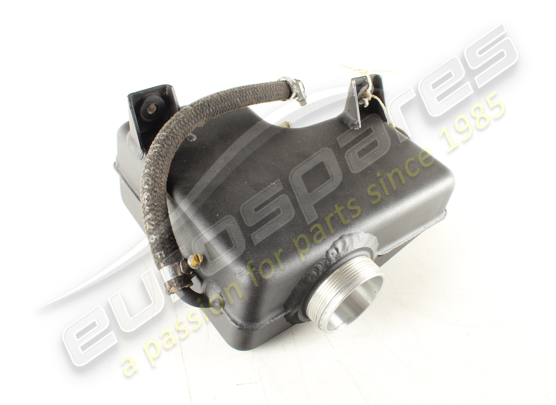 RÉSERVOIR D'HUILE DE FERRARI UTILISÉ. NUMÉRO DE PIÈCE 126468 (5) réservoir d'huile de ferrari utilisé. numéro de pièce 126468 (5)