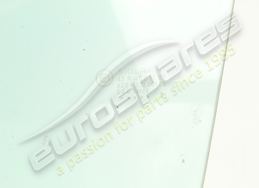 UTILISÉ FERRARI LH VITRE DE PORTE. NUMÉRO DE PIÈCE 61034200 (2) utilisé ferrari lh vitre de porte. numéro de pièce 61034200 (2)