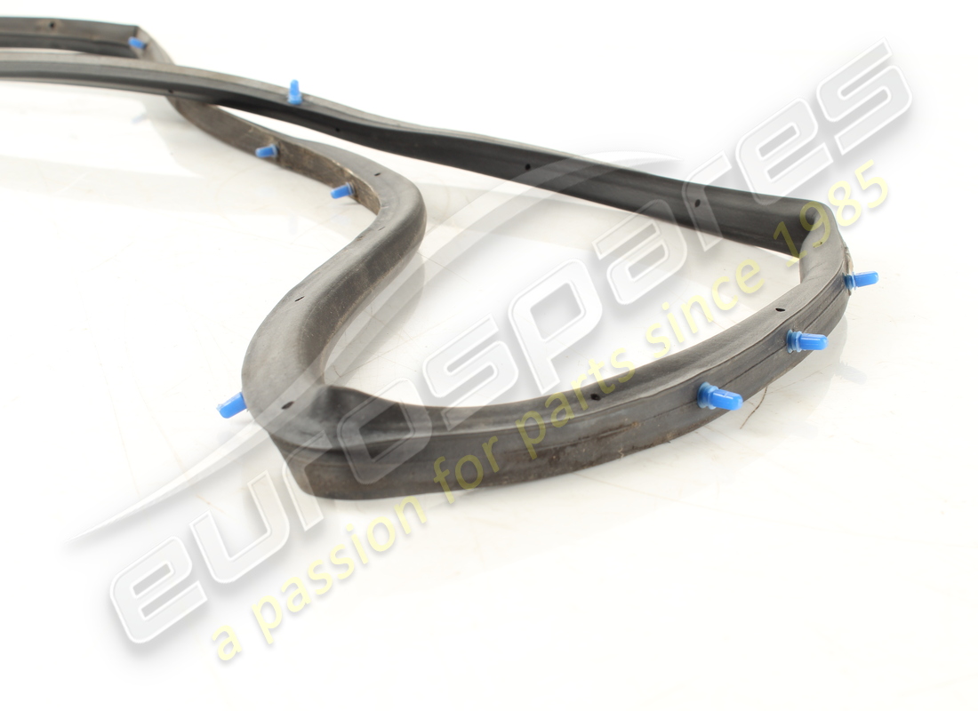 used maserati intermediate gasket for rh part number 67474000 (2)