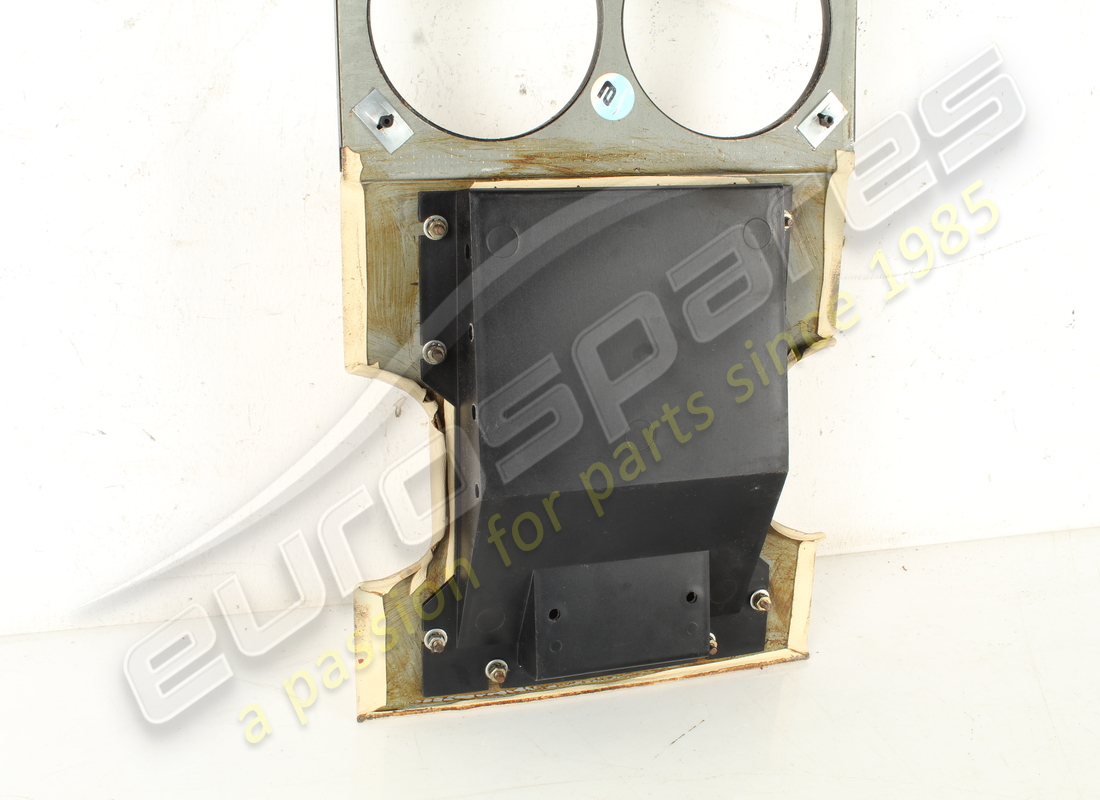 plaque de garniture de console arrière utilisée ferrari. numéro de pièce 61058000 (7)