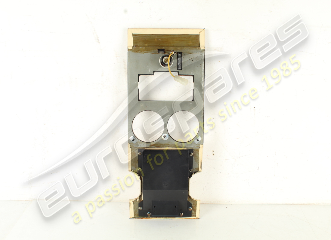 plaque de garniture de console arrière utilisée ferrari. numéro de pièce 61058000 (5)