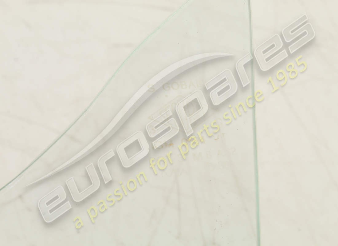 NEUF (AUTRE) FERRARI 246GTS VITRE D'AÉRATION QUARTIER GAUCHE (SANS TROU). NUMÉRO DE PIÈCE 20284105A (2) neuf (autre) ferrari 246gts vitre d'aération quartier gauche (sans trou). numéro de pièce 20284105a (2)