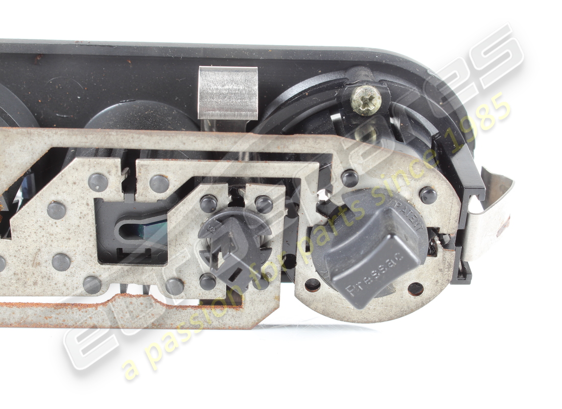 plafonnier arrière d'occasion maserati. numéro de pièce 373100118 (7)