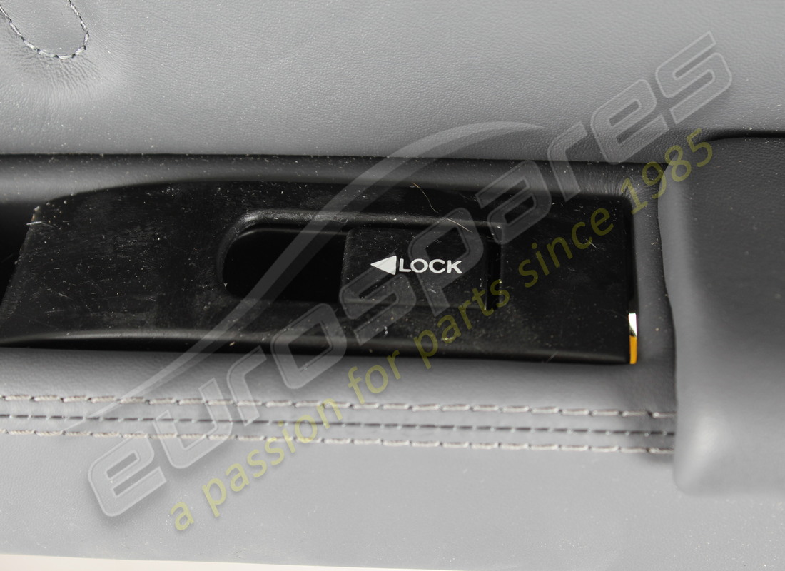 neuf (autre) ferrari doublure rh noire 8500. numéro de pièce 66533700 (2)